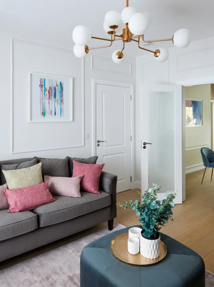 castlethorn open doors between kitchen and seating area