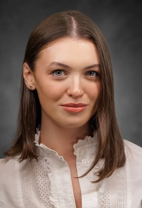 shauna elliott headshot