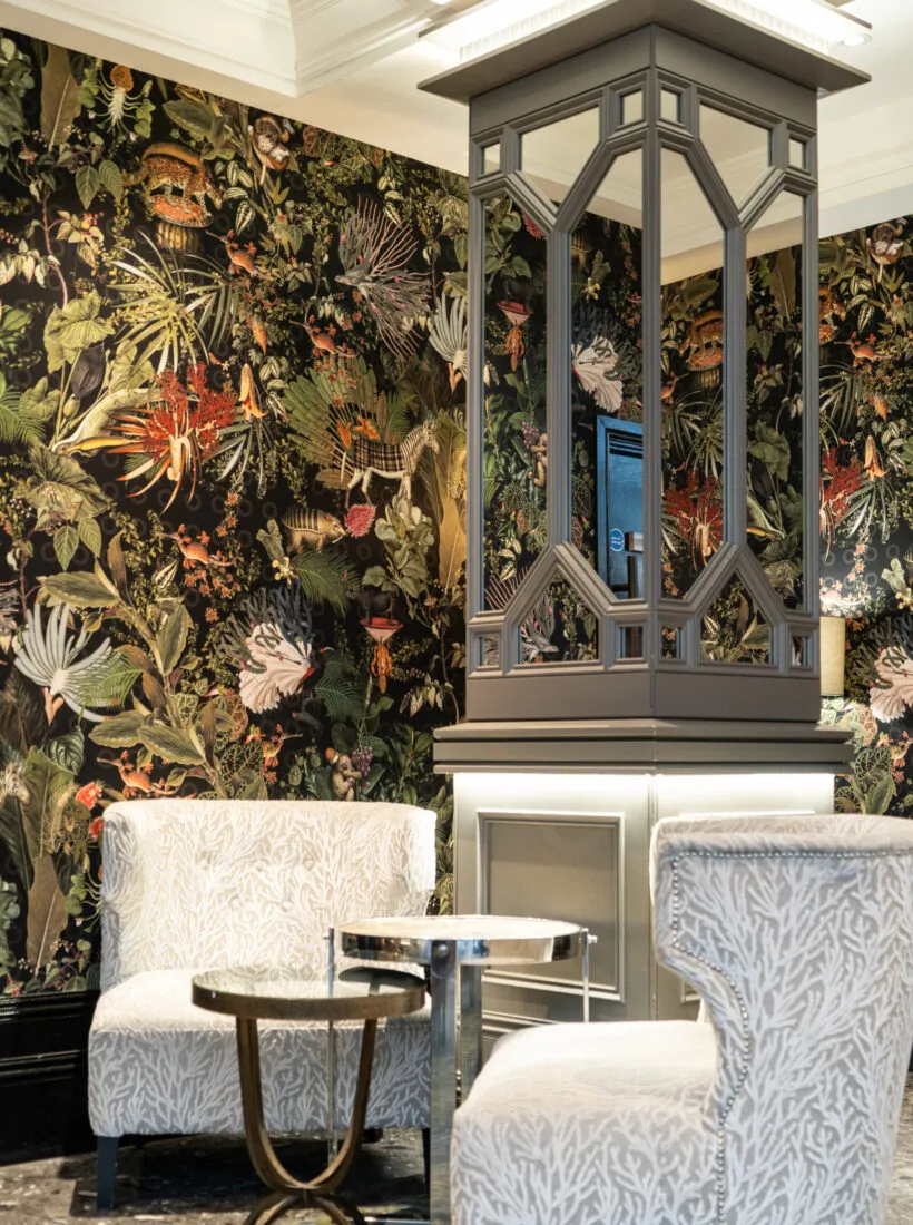 floral theme seated chairs